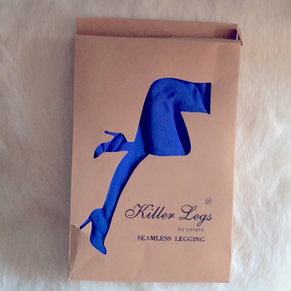 Killer Legs by Yelete seamless leggings. Beautiful blue color. One Size